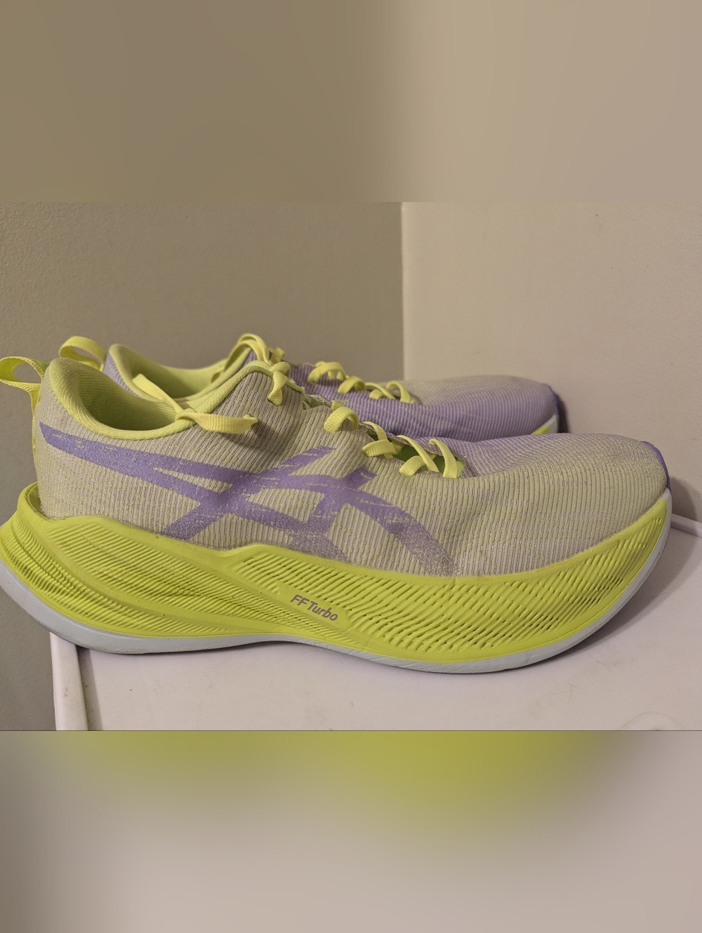 Asics SuperBlast Men Sz 10